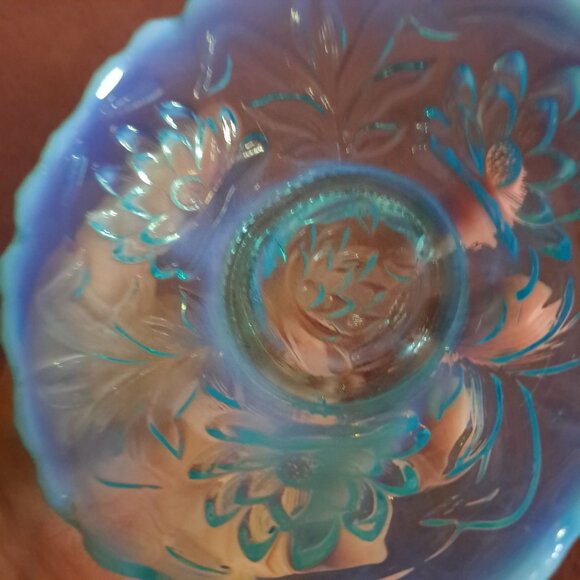 Fenton Opalescent Blue Glass Bowl Water Lily Cattails Ruffled Vintage 5 1/4" - Picture 12 of 13